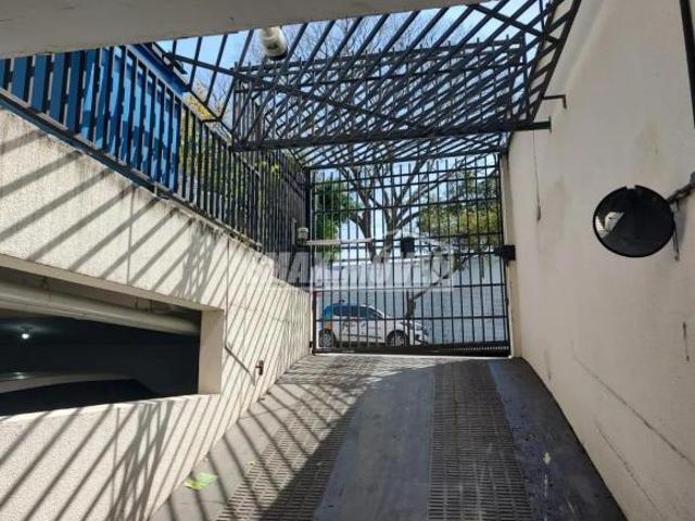 Apartamento para venda em Centro de 170.00m² com 3 Quartos, 1 Suite e 2 Garagens