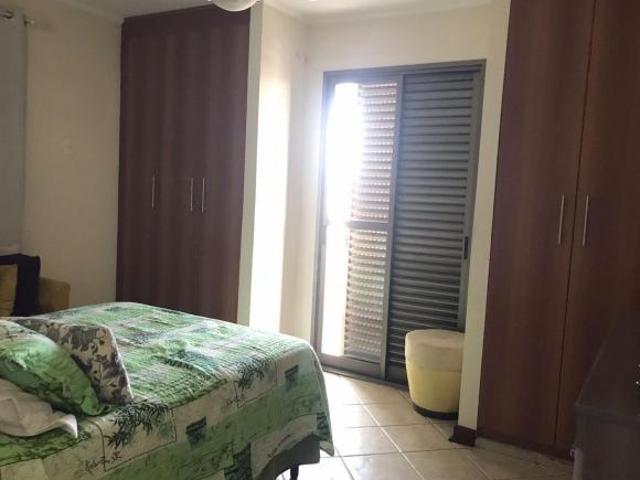 Apartamento para venda em Centro de 187.00m² com 3 Quartos, 1 Suite e 2 Garagens
