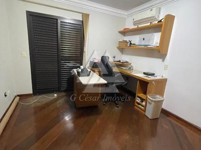 Apartamento para venda em Centro de 238.00m² com 4 Quartos, 3 Suites e 4 Garagens