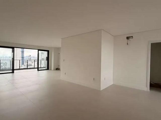Apartamento para Venda em Chapecó/SC Centro 4 Quartos