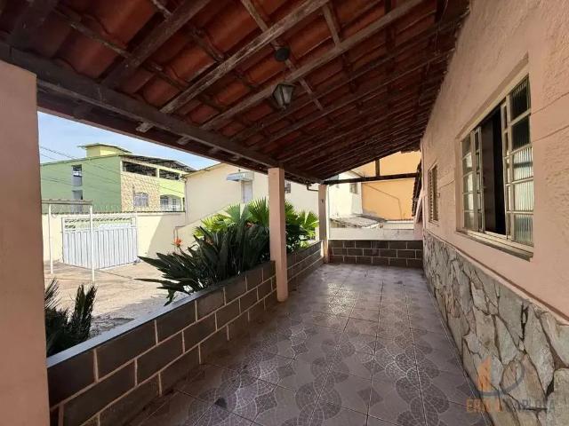 Apartamento para Venda em Conselheiro Lafaiete/MG Gigante 4 Quartos
