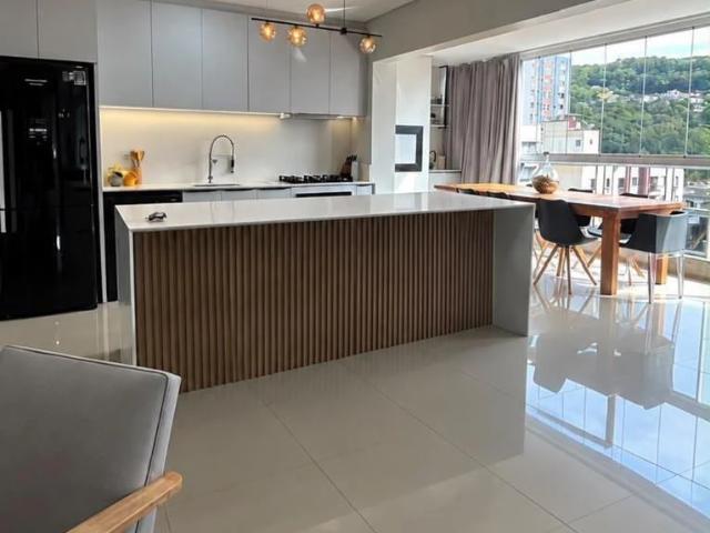 Apartamento para Venda em Criciúma/SC Centro 3 Quartos