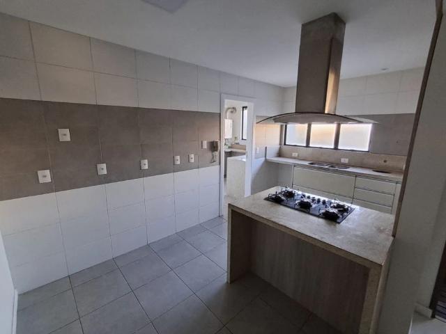 Apartamento para Venda em Criciúma/SC Centro 3 Quartos