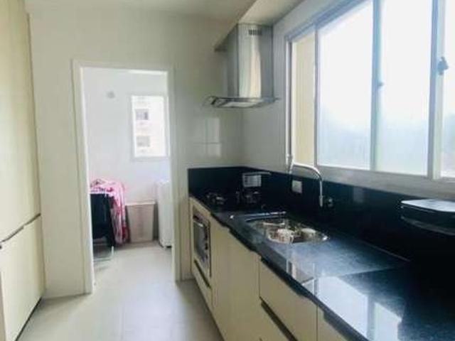 Apartamento para Venda em Criciúma/SC Centro 4 Quartos