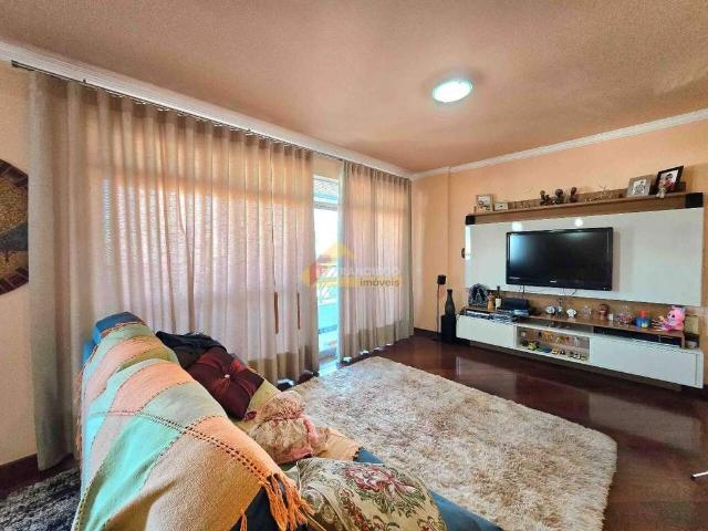 Apartamento para Venda em Divinópolis/MG Centro 4 Quartos