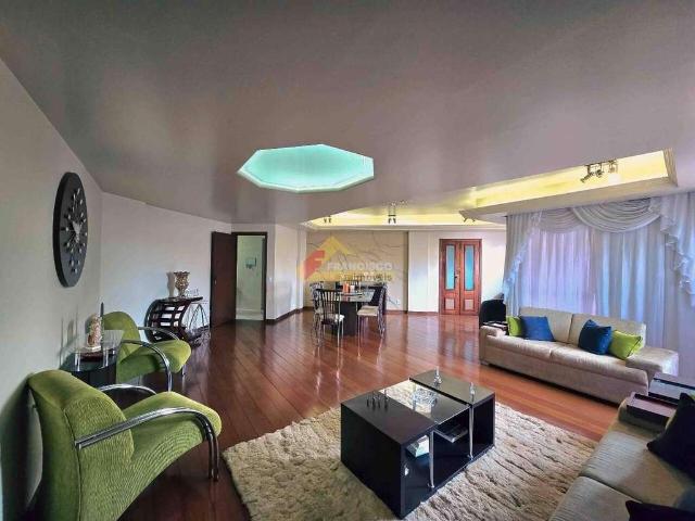Apartamento para Venda em Divinópolis/MG Centro 4 Quartos