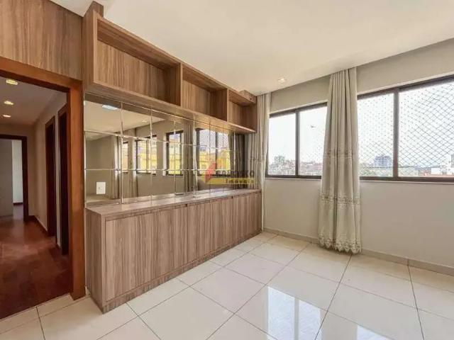 Apartamento para Venda em Divinópolis/MG Centro 4 Quartos