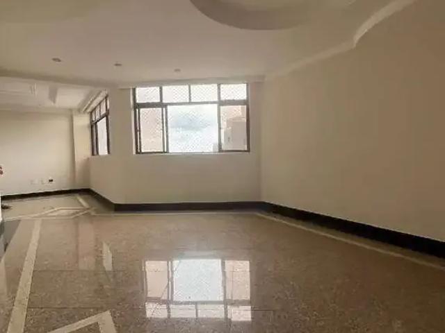 Apartamento para Venda em Divinópolis/MG Centro 4 Quartos