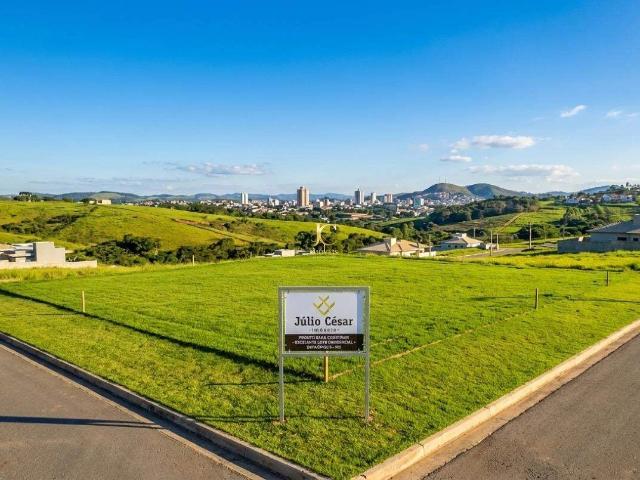 Apartamento para Venda em Divinópolis/MG Santa Clara 3 Quartos