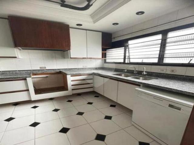 Apartamento para venda em Dos Casa de 238.00m² com 4 Quartos, 3 Suites e 4 Garagens