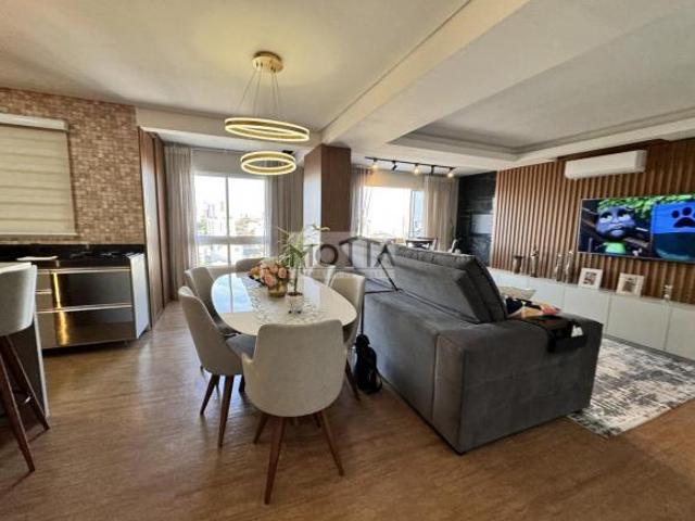 Apartamento para Venda em Erechim, Centro, 2 dormitórios, 1 suíte, 2 banheiros, 3 vagas