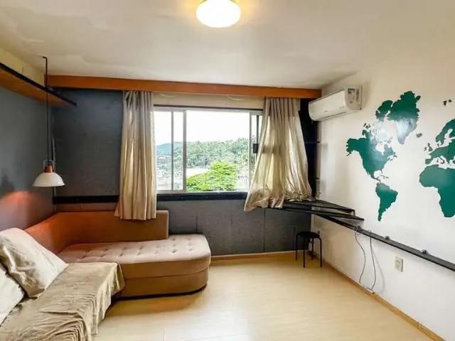 Apartamento para Venda em Florianópolis/SC Trindade 3 Quartos