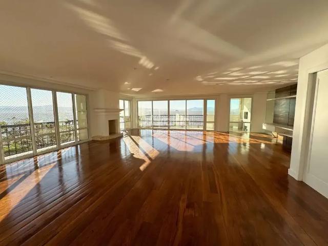 Apartamento para Venda em Florianópolis/SC Agronômica 4 Quartos
