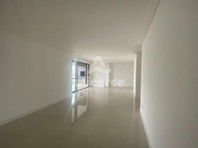 Apartamento para Venda em Florianópolis/SC Canto 3 Quartos