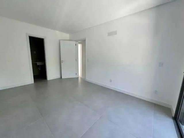 Apartamento para Venda em Florianópolis/SC Cacupé 3 Quartos