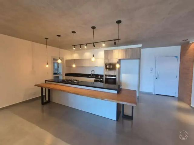 Apartamento para Venda em Florianópolis/SC Cacupé 3 Quartos