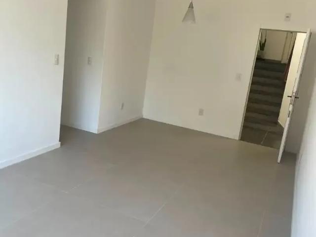 Apartamento para Venda em Florianópolis/SC Capoeiras 3 Quartos