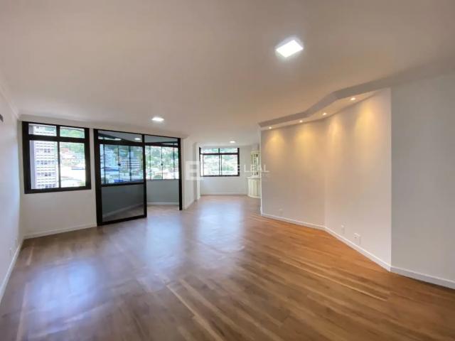 Apartamento para Venda em Florianópolis/SC Centro 3 Quartos