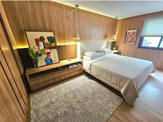 Apartamento para Venda em Florianópolis/SC Centro 4 Quartos