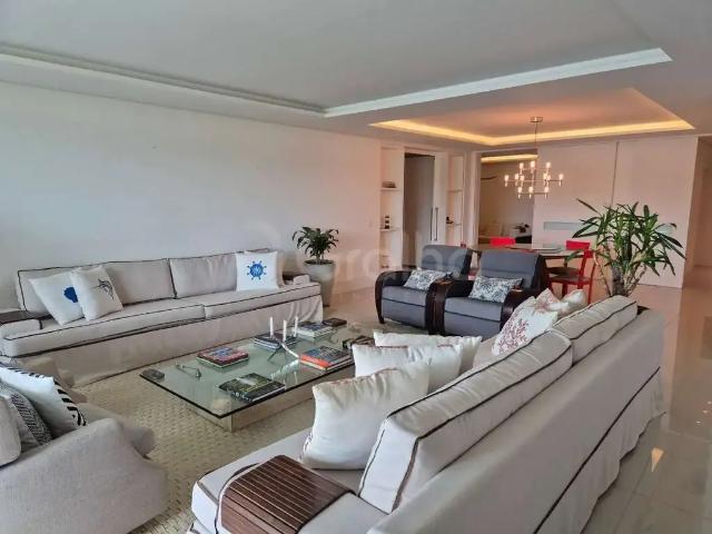 Apartamento para Venda em Florianópolis/SC Coqueiros 4 Quartos