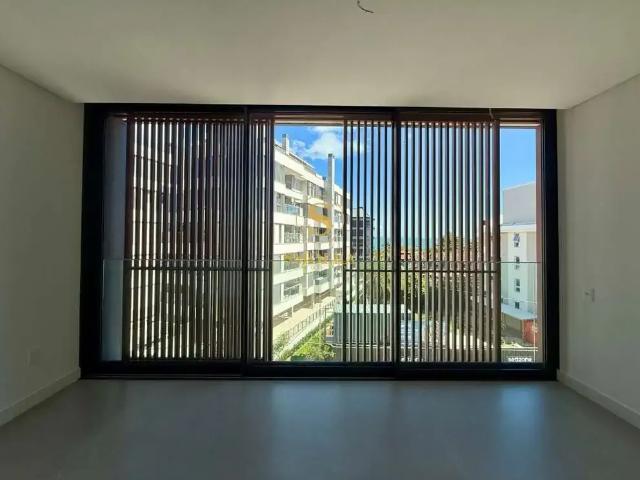 Apartamento para Venda em Florianópolis/SC Jurerê 3 Quartos