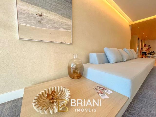 Apartamento para Venda em Florianópolis/SC Jurerê 3 Quartos