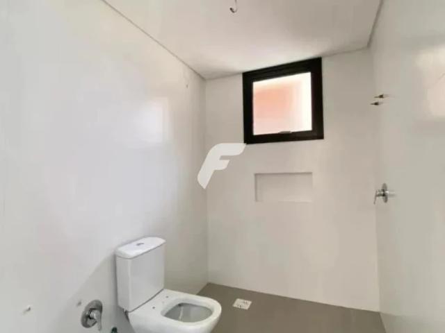 Apartamento para Venda em Florianópolis/SC Jurerê 3 Quartos