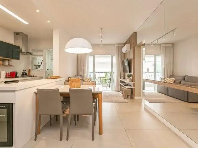 Apartamento para Venda em Florianópolis/SC Jurerê 2 Quartos