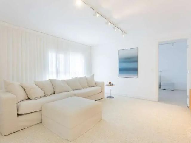 Apartamento para Venda em Florianópolis/SC Jurerê 4 Quartos