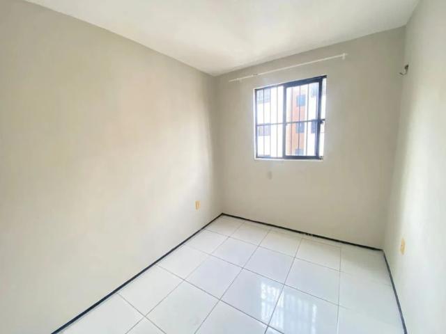 Apartamento para Venda em Fortaleza/CE Maraponga 3 Quartos