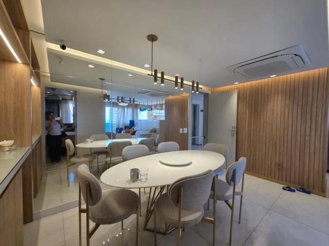 Apartamento para Venda em Fortaleza/CE Meireles 4 Quartos