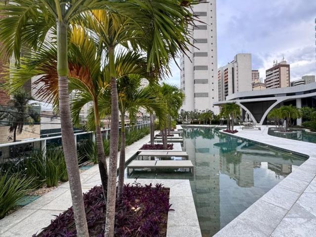 Apartamento para Venda em Fortaleza/CE Meireles 5 Quartos