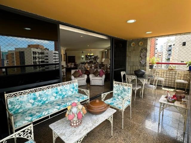 Apartamento para Venda em Fortaleza/CE Meireles 5 Quartos