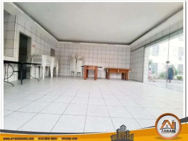 Apartamento para Venda em Fortaleza/CE Montese 3 Quartos