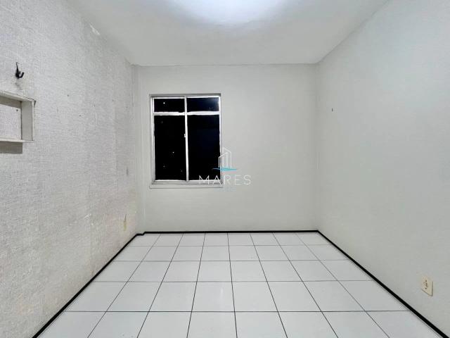 Apartamento para Venda em Fortaleza/CE Montese 2 Quartos