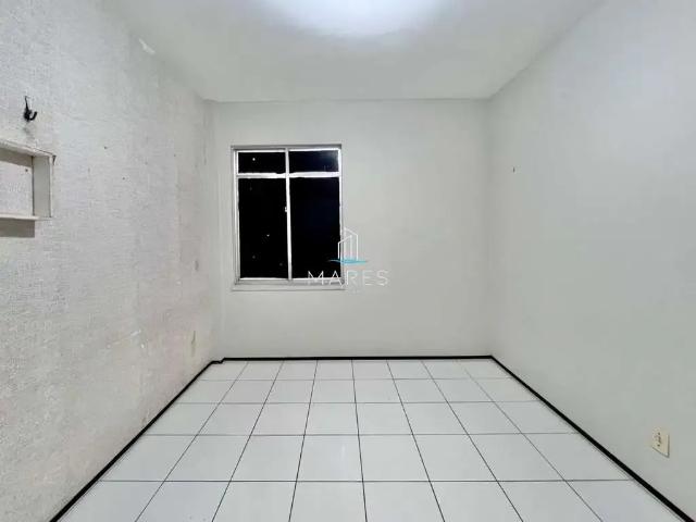 Apartamento para Venda em Fortaleza/CE Montese 2 Quartos