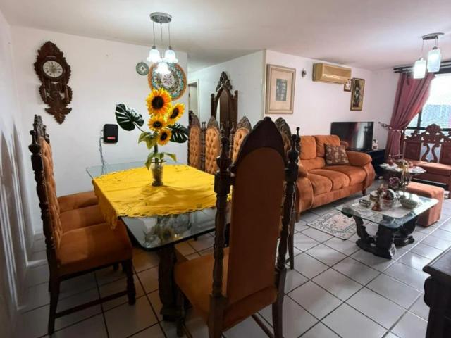 Apartamento para Venda em Fortaleza/CE Guararapes 3 Quartos