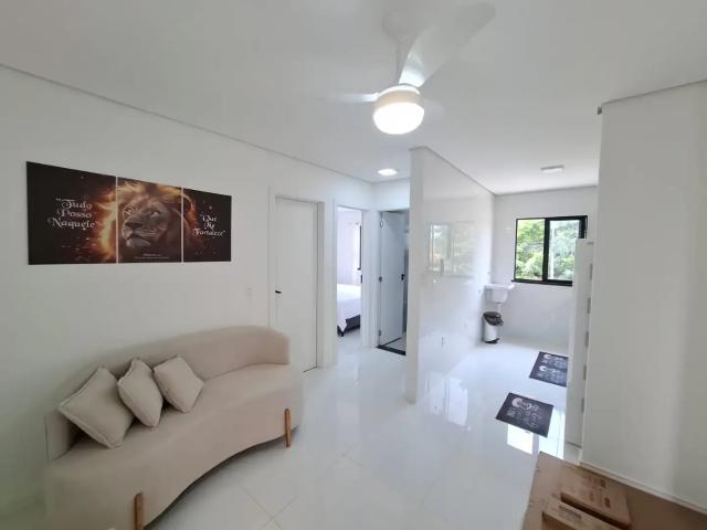 Apartamento para Venda em Fortaleza/CE Lagoa Redonda 2 Quartos