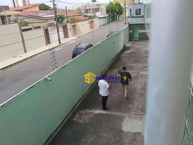 Apartamento para Venda em Fortaleza/CE Parreão 3 Quartos