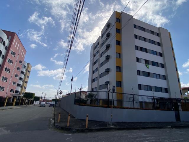 Apartamento para Venda em Fortaleza/CE Sapiranga 3 Quartos