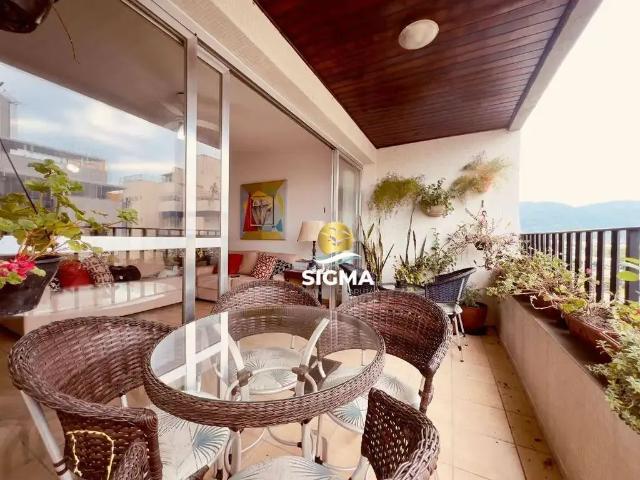 Apartamento para Venda em Guarujá/SP Enseada 3 Quartos