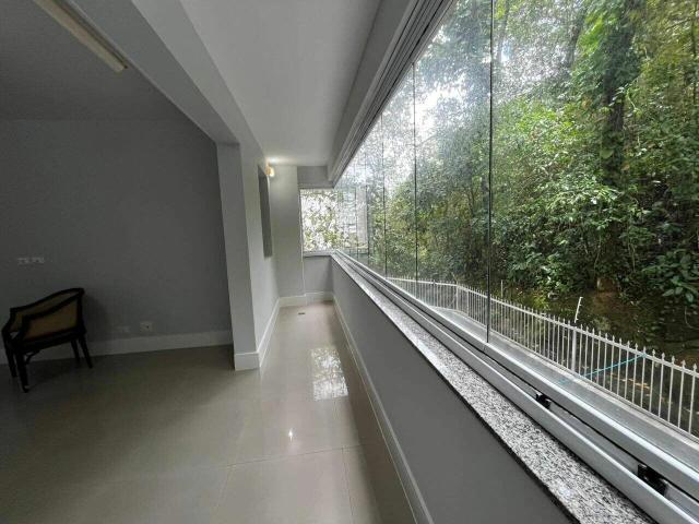 Apartamento para Venda em Guarujá/SP Pitangueiras 3 Quartos