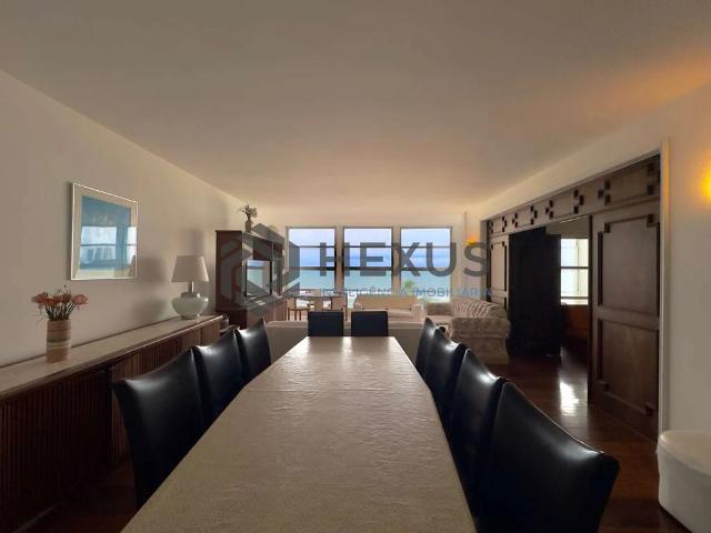 Apartamento para Venda em Guarujá/SP Pitangueiras 3 Quartos