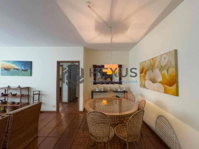Apartamento para Venda em Guarujá/SP Pitangueiras 2 Quartos