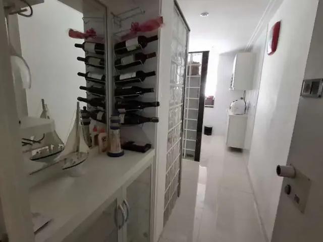 Apartamento para Venda em Guarujá/SP Pitangueiras 2 Quartos