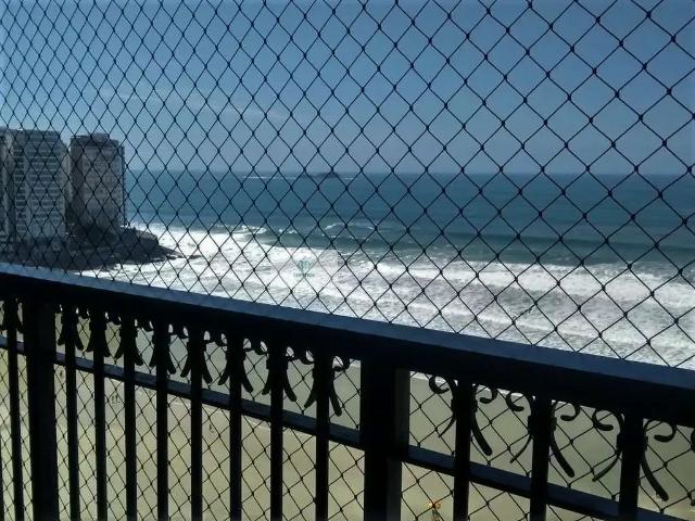 Apartamento para Venda em Guarujá/SP Pitangueiras 4 Quartos
