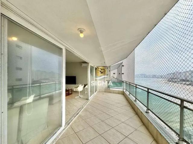 Apartamento para Venda em Guarujá/SP Pitangueiras 4 Quartos
