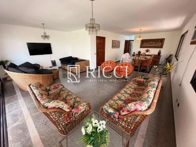 Apartamento para Venda em Guarujá/SP Pitangueiras 4 Quartos
