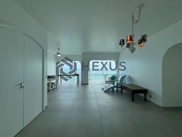 Apartamento para Venda em Guarujá/SP Pitangueiras 4 Quartos