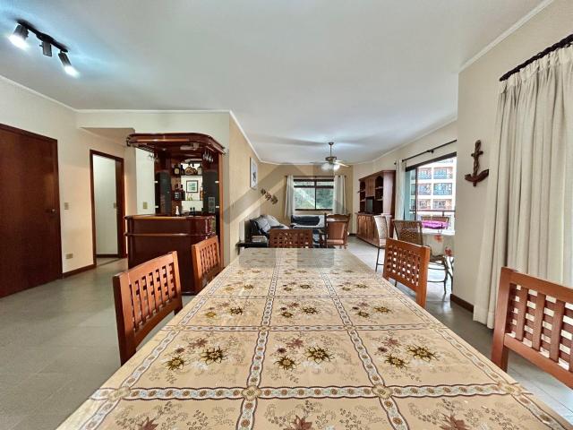 Apartamento para Venda em Guarujá/SP Pitangueiras 4 Quartos